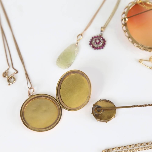 637 - Various jewellery, including shell cameo brooch with 9ct gold frame, 9ct ruby pendant necklace, lock... 