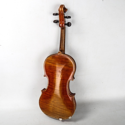 1046 - George Wulme Hudson (1882 - 1952), fine quality violin made in 1924, previously owned and played by ... 