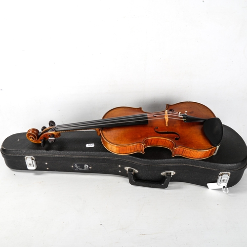 1046 - George Wulme Hudson (1882 - 1952), fine quality violin made in 1924, previously owned and played by ... 