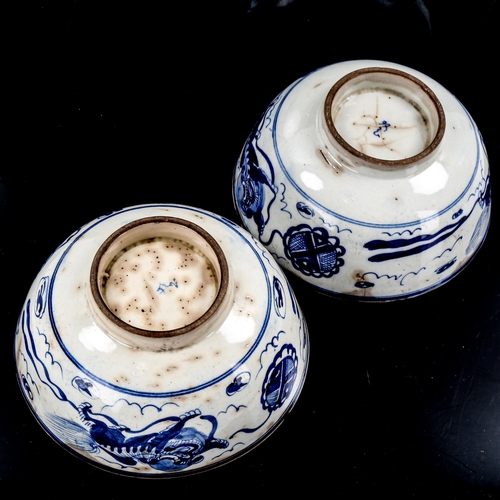 1212 - 4 Chinese blue and white porcelain bowls, with painted Dogs of Fo, diameter 17cm