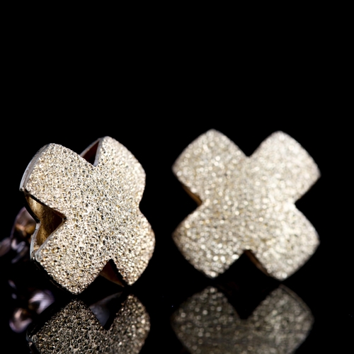 517 - A pair of modern 9ct gold cross stud earrings, textured and polished finish, diameter 13.2mm, 3.1g