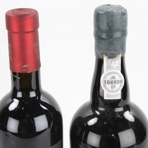 1045 - A bottle of Quinta do Vesuvio 1990 vintage port, and a 500ml bottle of Marchesi Antinori Fattoria Al... 