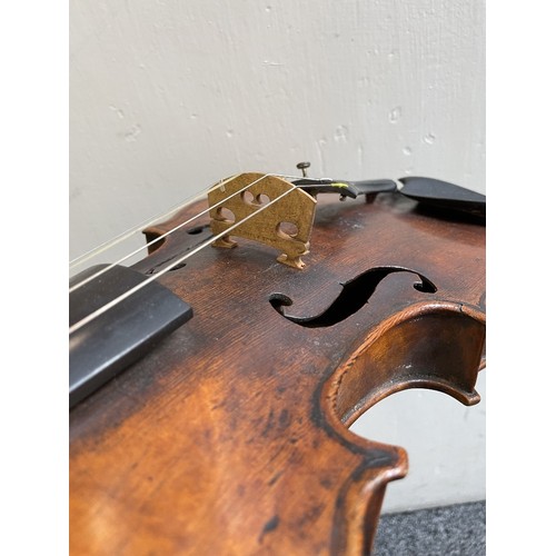 1050 - An Antique violin, probably late 19th century, with 1-piece back, back length 36cm, with case