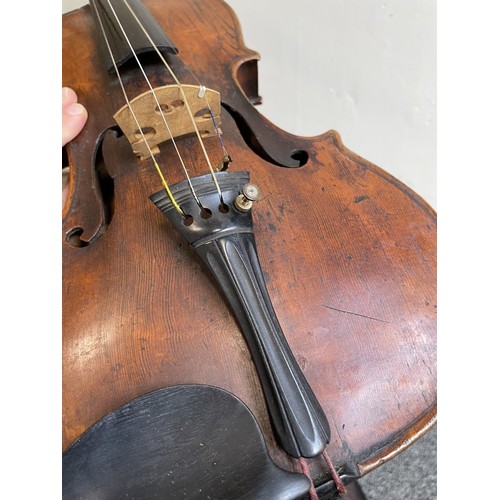 1050 - An Antique violin, probably late 19th century, with 1-piece back, back length 36cm, with case