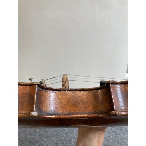 1050 - An Antique violin, probably late 19th century, with 1-piece back, back length 36cm, with case