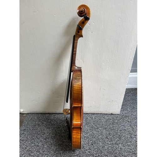 1046 - George Wulme Hudson (1882 - 1952), fine quality violin made in 1924, previously owned and played by ... 