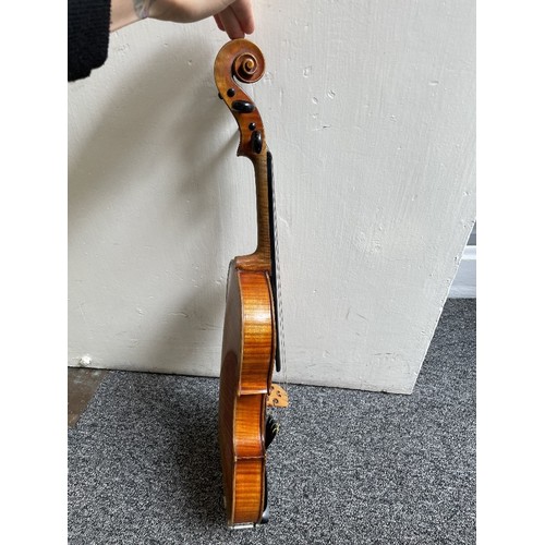 1046 - George Wulme Hudson (1882 - 1952), fine quality violin made in 1924, previously owned and played by ... 