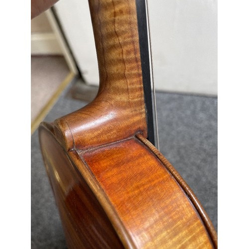 1046 - George Wulme Hudson (1882 - 1952), fine quality violin made in 1924, previously owned and played by ... 