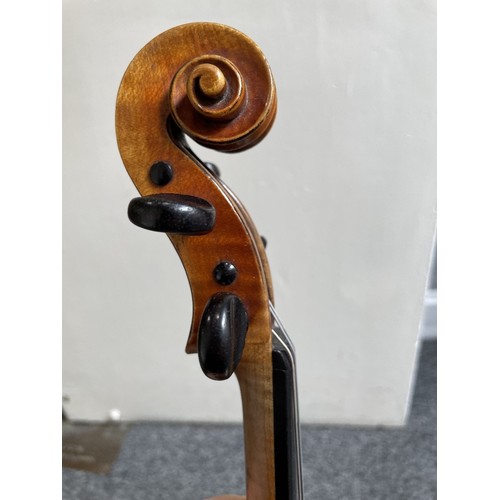 1046 - George Wulme Hudson (1882 - 1952), fine quality violin made in 1924, previously owned and played by ... 