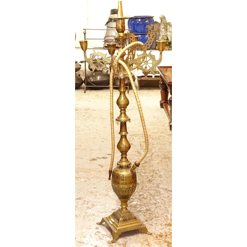 2578 - A large floor standing brass shisha pipe, H113cm