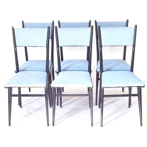 2065 - A set of 6 mid-century Italian dining chairs