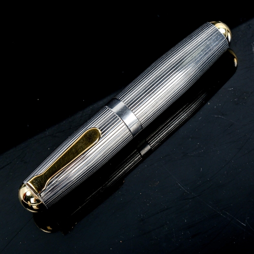 125 - A silver jumbo-sized fountain pen, marked 925