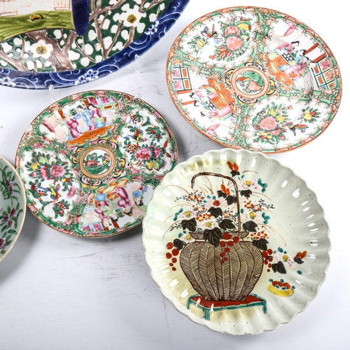 162 - 6 various Oriental chargers and plates, largest 36cm diameter