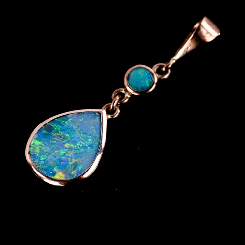 512 - A modern 9ct gold black opal drop pendant, pendant height 28.8mm, 1.4g