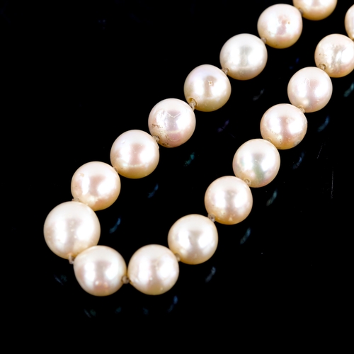 540 - A Vintage graduated single-row pearl necklace, with 9ct gold clasp, pearls measure 5.9mm to 9.1mm, n... 