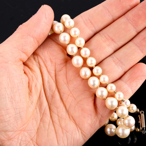 540 - A Vintage graduated single-row pearl necklace, with 9ct gold clasp, pearls measure 5.9mm to 9.1mm, n... 