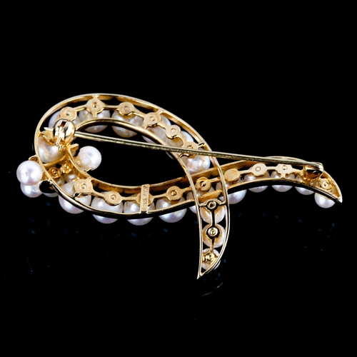 597 - A Japanese 14ct gold cultured pearl brooch, brooch length 47.2mm, 6.6g