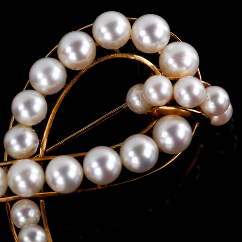 597 - A Japanese 14ct gold cultured pearl brooch, brooch length 47.2mm, 6.6g