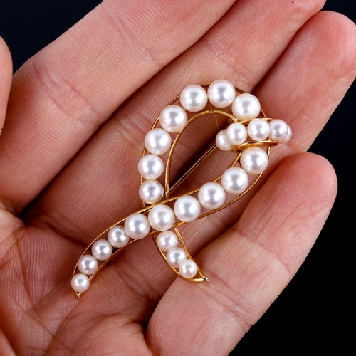 597 - A Japanese 14ct gold cultured pearl brooch, brooch length 47.2mm, 6.6g