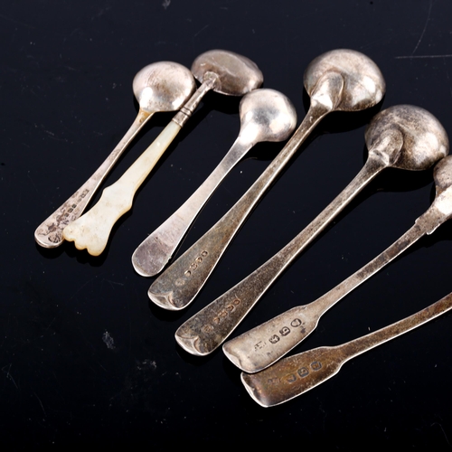 603 - Various silver cruet spoons, including 2 pairs of Georgian and Victorian salt spoons (7)