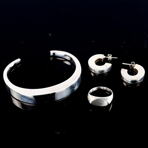 652 - Various Danish sterling silver jewellery, including heavy plain form cuff bracelet by Munnecke, 38.1... 