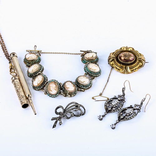 661 - Various Antique jewellery, including Pinchbeck Etruscan bombe brooch, propelling pencil on gold plat... 