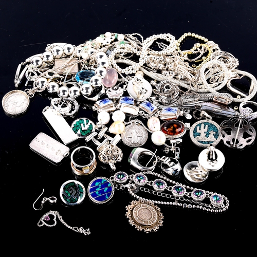 690 - A large quantity of various silver jewellery, including necklaces, bracelets, pendants etc, 425g gro... 