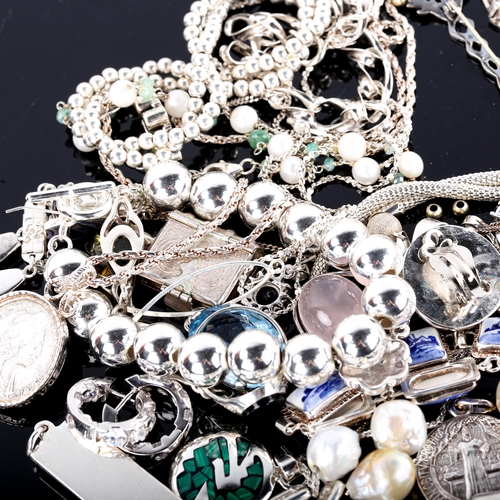 690 - A large quantity of various silver jewellery, including necklaces, bracelets, pendants etc, 425g gro... 