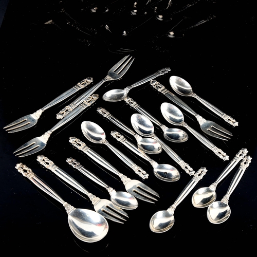 721 - GEORG JENSEN - a set of Danish Acorn/Konge pattern sterling silver cutlery, comprising 6 x pastry fo... 