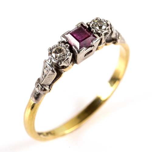 784 - An early 20th century 18ct gold 3-stone ruby and diamond ring, set with square-cut ruby and round-cu... 