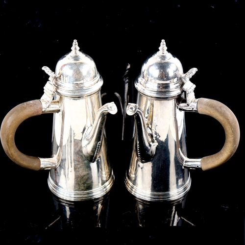 792 - A pair of George V silver cafe au lait pots, in 18th century side pouring style, tapered cylindrical... 