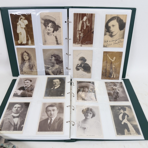 87 - 2 albums with over 400 Edwardian actors/actresses picture cards, and 2 theatre memorabilia collectin... 