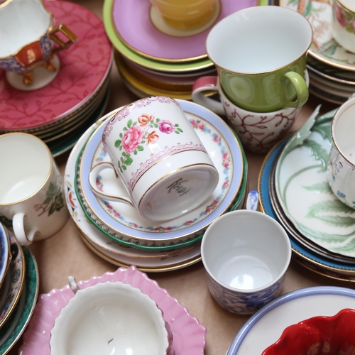 206 - Various Vintage cabinet cups and saucers (boxful)