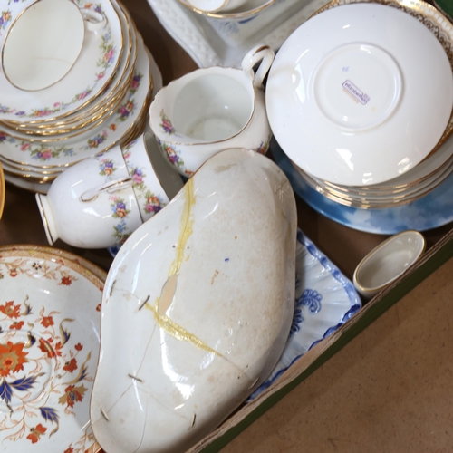 562 - Victorian Wedgwood china, teaware etc