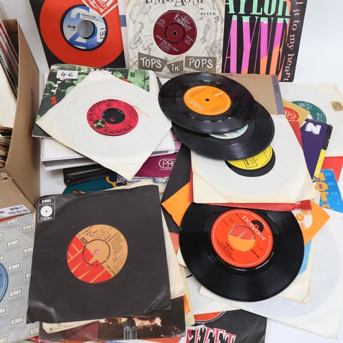 266 - Various Vintage vinyl 45s and singles, including 2 x EP Collection Elvis Presley, Queen, Joe Walsh e... 