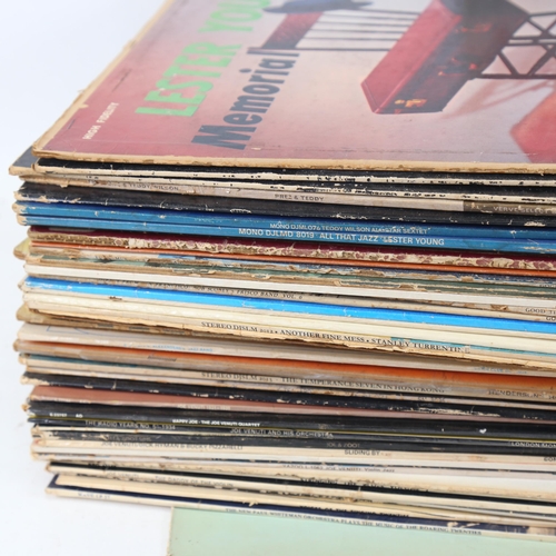 275 - Various Vintage vinyl LPs and records, including Lester Young, Joe Venuti, Bessie Smith etc (boxful)