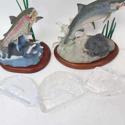 701 - 3 Scandinavian glass animal sculptures, and 2 leaping fish on plinths