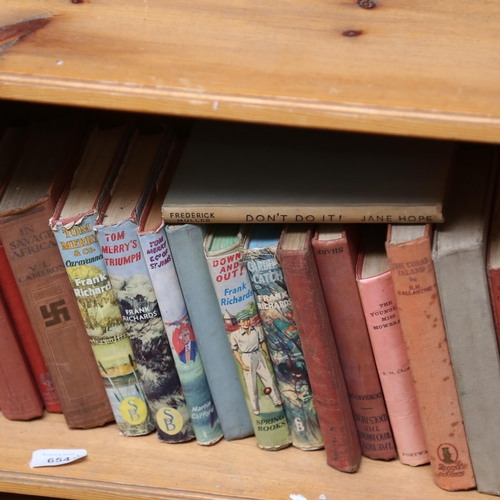 718 - A shelf of Vintage children's books