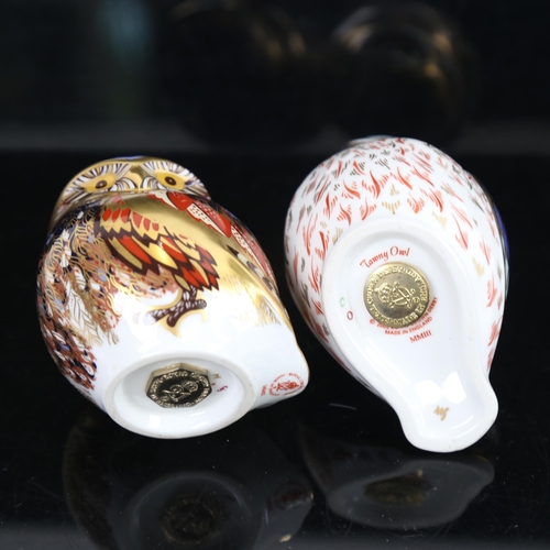 783 - 2 Royal Crown Derby porcelain owl figures, both with gold buttons (2)