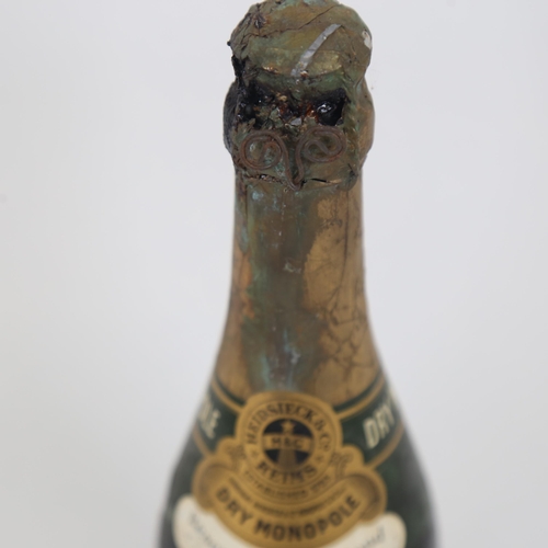 821 - 1923 Heidsieck Dry Monopole Champagne half bottle