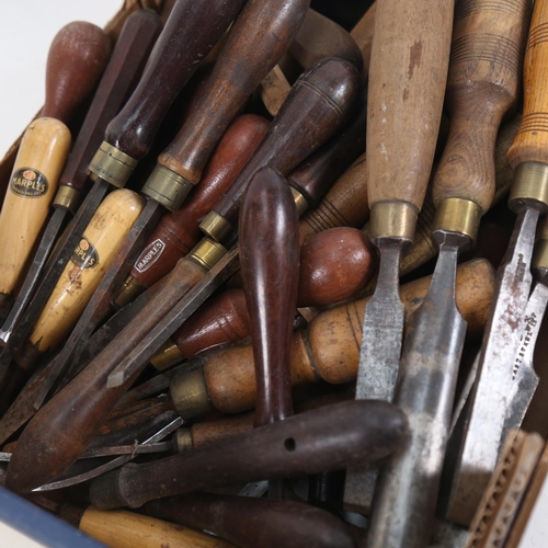 1102 - A quantity of Antique woodworking tools and chisels (boxful)