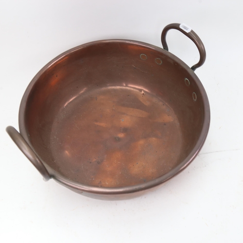 940 - A heavy Victorian 2-handled copper jam pan, diameter 35cm