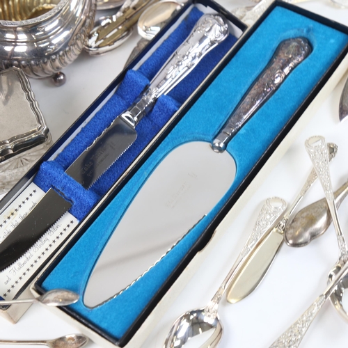 1230 - 2 boxed silver-handled bread knife and serving slice, plated teaware, cutlery etc (boxful)