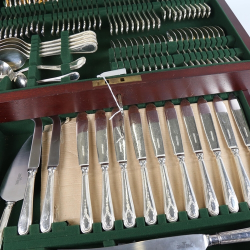 1267 - Roberts & Belk Ltd Sheffield, a canteen of silver plated cutlery for people, including carving set i... 