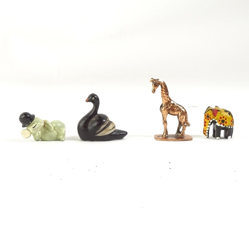 778 - Various figural animal collectables, including frog and lily pad netsuke, signed frog netsuke, brass... 