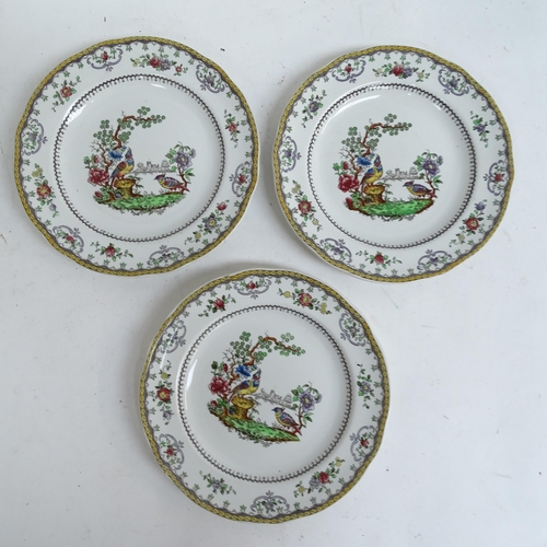 583 - Spode Chelsea pattern dinner service, including soup, dinner and dessert plates