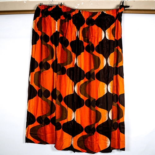 1607 - GILTEX of London, 1970s Op Art fabric curtain panel, marked on selvedge