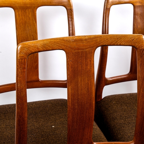 1625 - A set of 6 mid century teak dining chairs in the manner of SAX (Saxkjobing Savvarek Stolefabrik), De... 