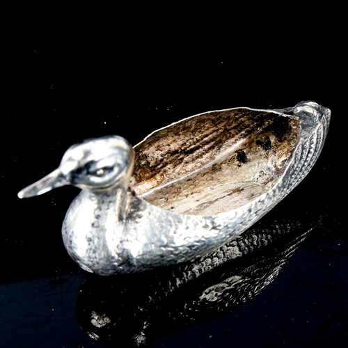 134 - An Edwardian novelty silver figural duck pin cushion case, by Sampson Mordan & Co Ltd, hallmarks Che... 