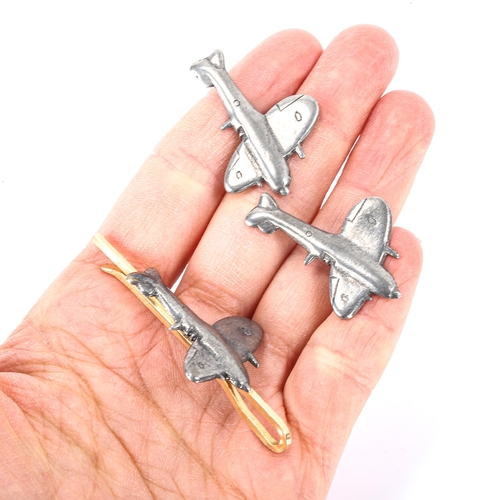 161 - ST JUSTIN - a Vintage novelty pewter Spitfire dress set, comprising pair of cufflinks and tie clip, ... 